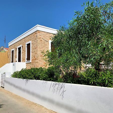 Villa Miranda Chalki Town Esterno foto