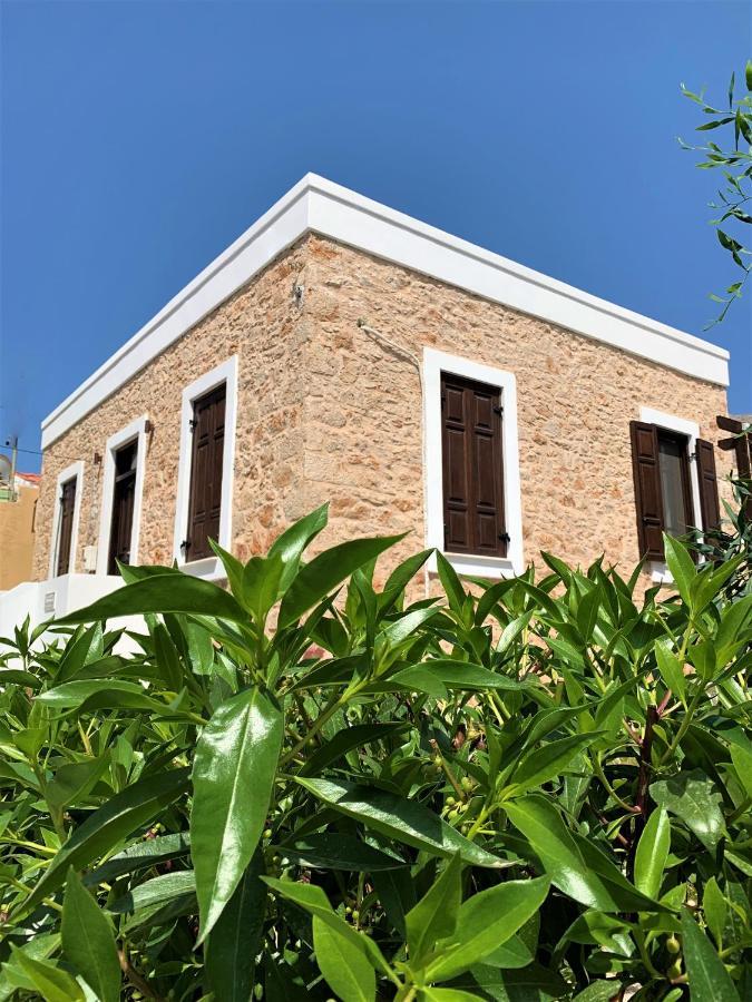 Villa Miranda Chalki Town Esterno foto
