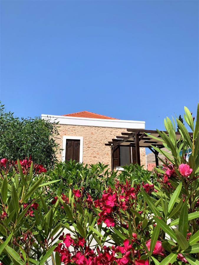 Villa Miranda Chalki Town Esterno foto