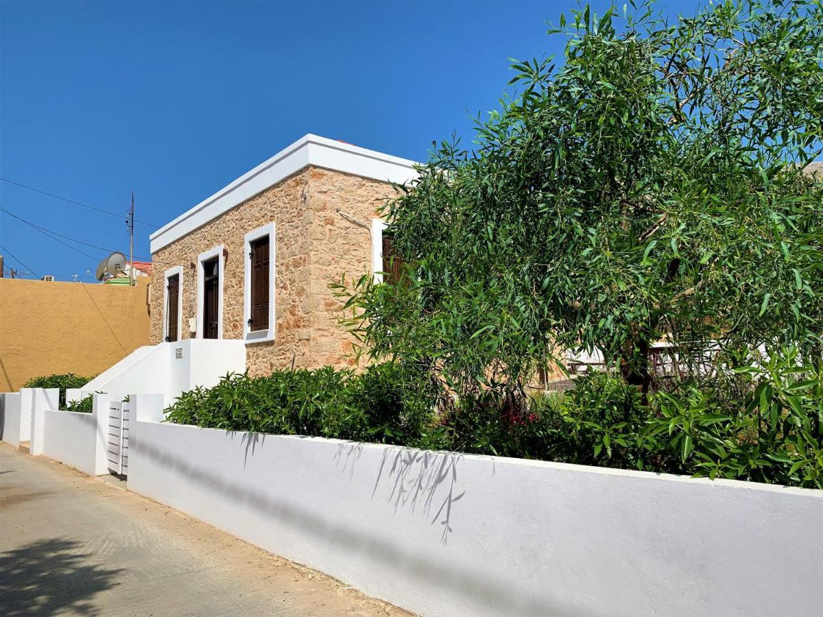 Villa Miranda Chalki Town Esterno foto