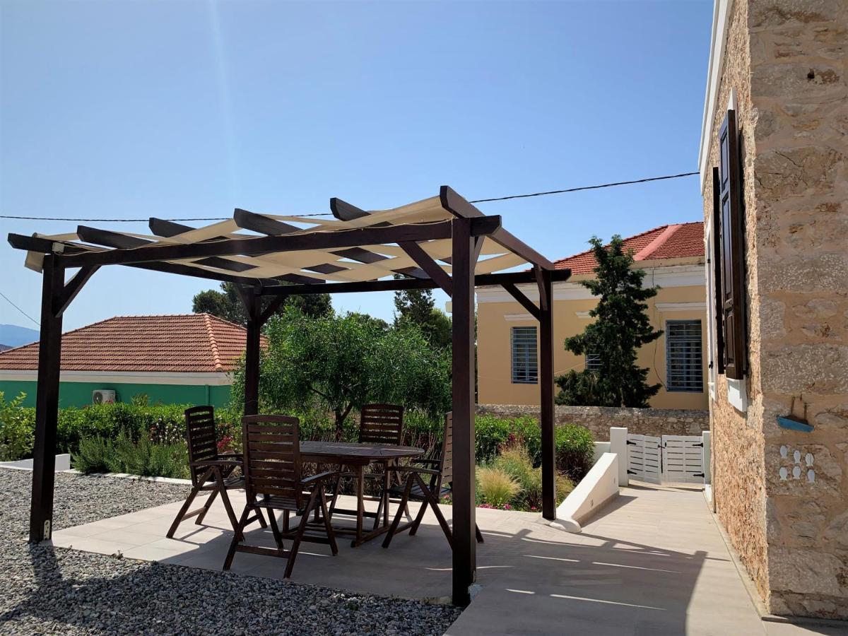 Villa Miranda Chalki Town Esterno foto