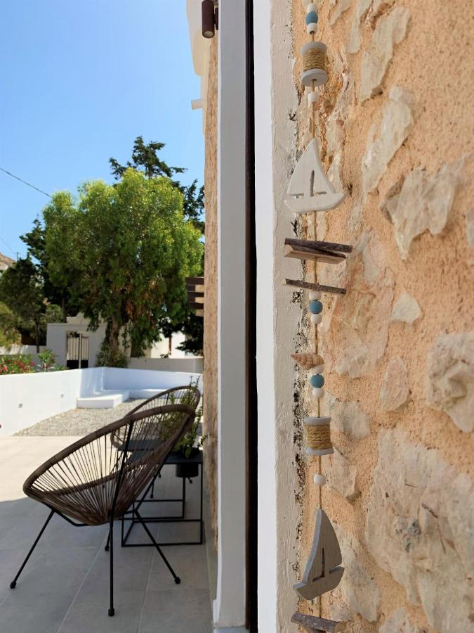 Villa Miranda Chalki Town Esterno foto
